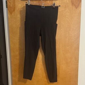 Athleta Salutation Stash Mesh 7/8 Leggings